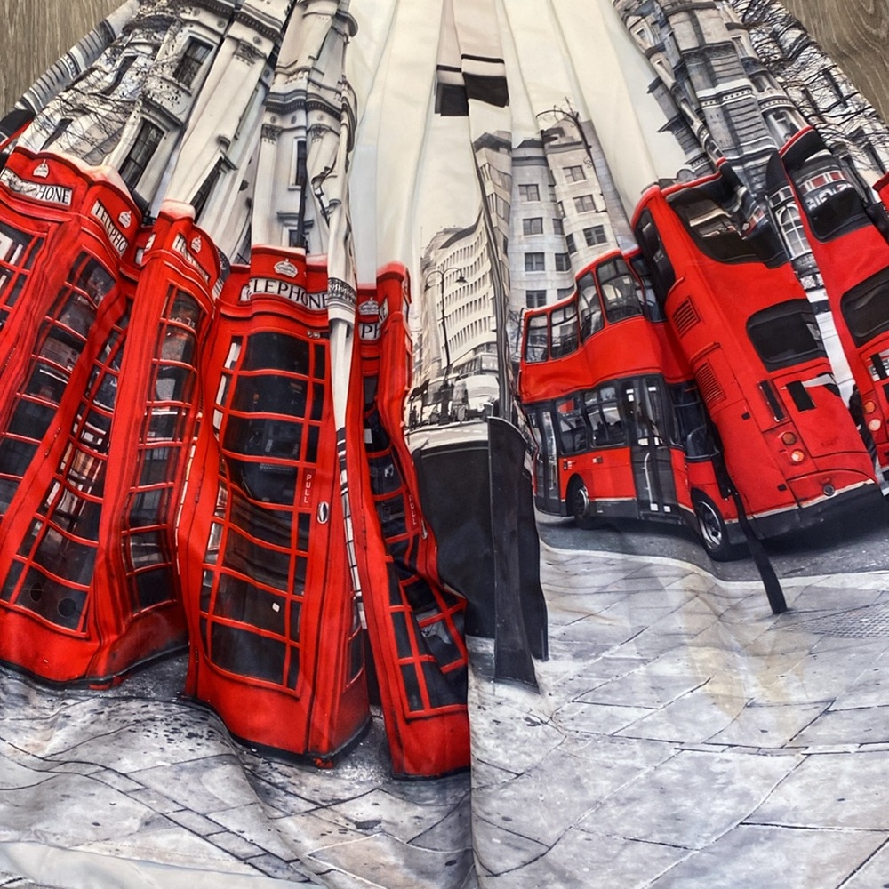 TELEPHONE booth skirt • SZ. Small - Picture 2 of 4